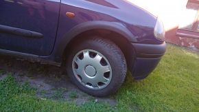 Protector plástico paso de rueda para Renault Clio II (1998-2001), antes del facelift, versión de 3 puertas