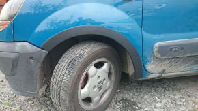 Protector plástico paso de rueda para Nissan Kubistar (1998-2008), versión de 3 puertas