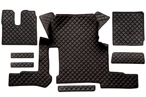 Alfombrillas de ecopiel Q para MAN TGX (01.2018-03.2020) - manual - un cajón - Negro/rojo