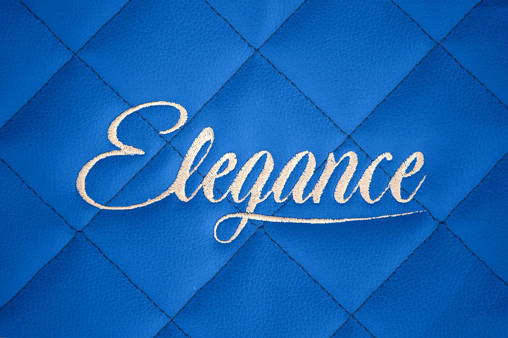 Detalle del bordado Elegance: Azul
